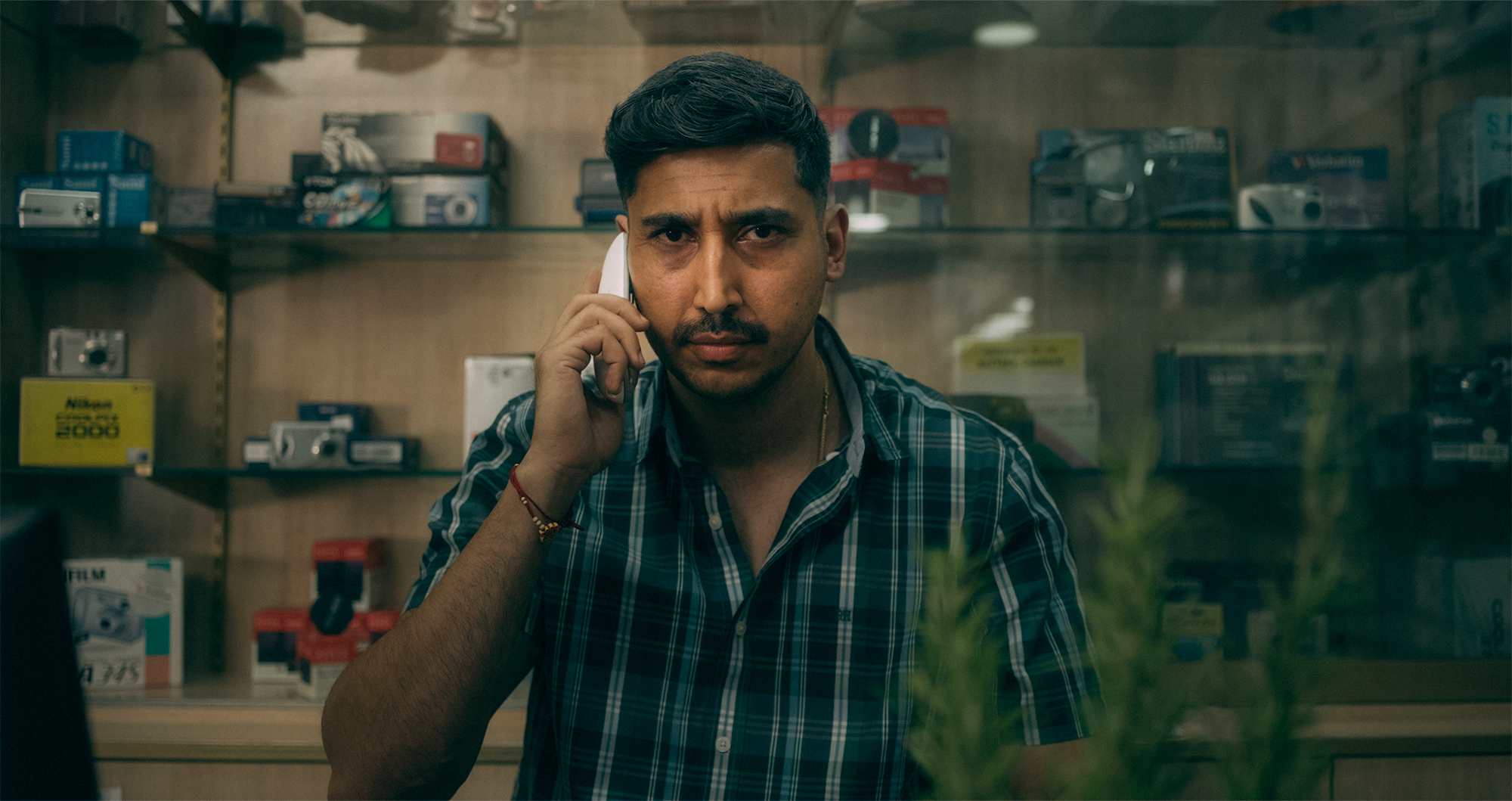 Fotograma de 'Ashok'