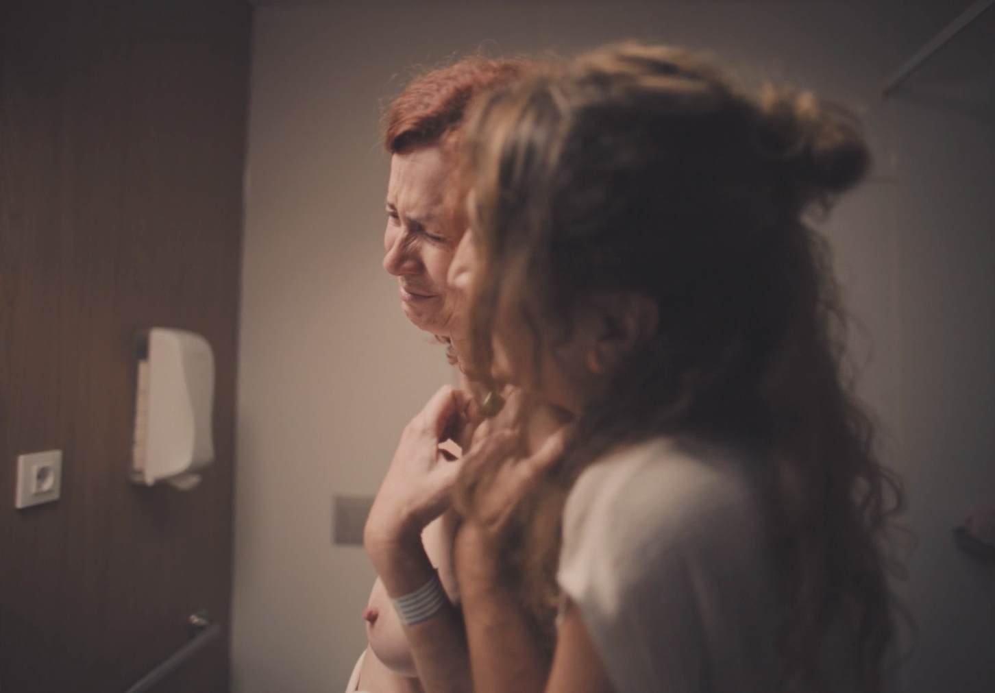Fotograma de '¡Por las tetas de Lucía!'